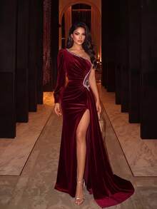 ADYCE Robe de soirée élégante à une épaule, taille cintrée, dos nu, ajustée, avec nœud, ornée de strass, fente haute et traîne, pour bal de Noël, retour à la maison, invitée de mariage, dîner formel - Rouge foncé - Voir 7