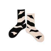 Kaos Kaki Niche Setengah Betis Desain Asimetris Gunung & Laut Gaya Jepang Nyaman Serbaguna Versi Korea Olahraga - MultiWarna - View 10