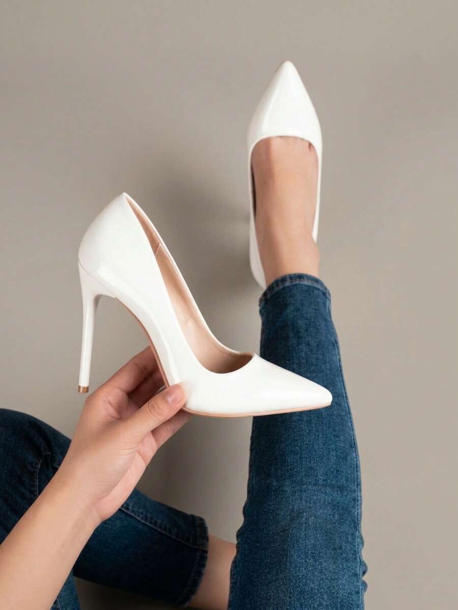 Zapatos de tacón de mujer con punta elegante de recubierto artificial negro, stilettos de tacón alto - Late charol - Ver 1