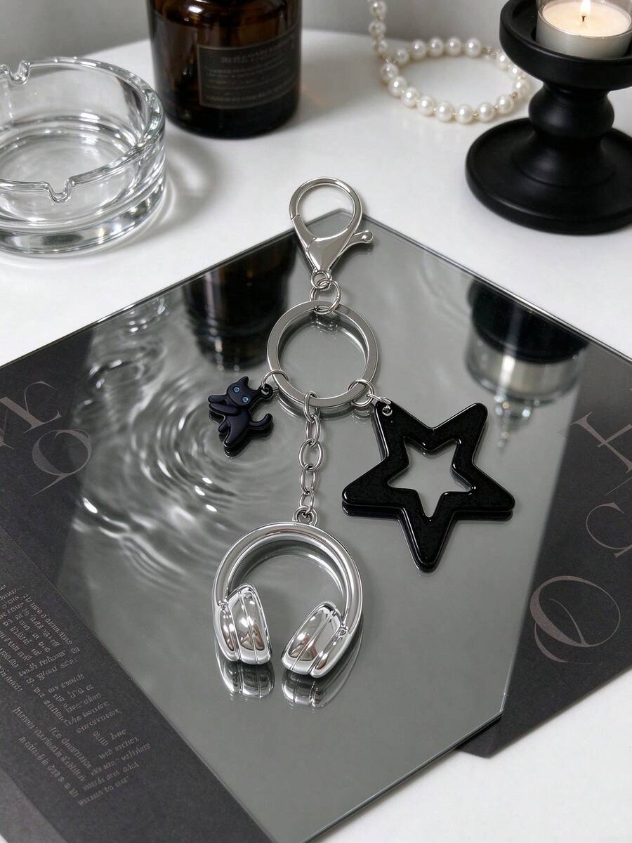 High-Quality 3D Silver Sports Earphone Keychain, Black Large Five-Pointed Star Bag Accessory, Suitable For Girls - Black - View 1