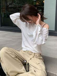 Korean Style Casual Asymmetrical Shoulder Metal Button Decor Long Sleeve Top Women Autumn Winter Loose Casual Short T-Shirt - White - View 1
