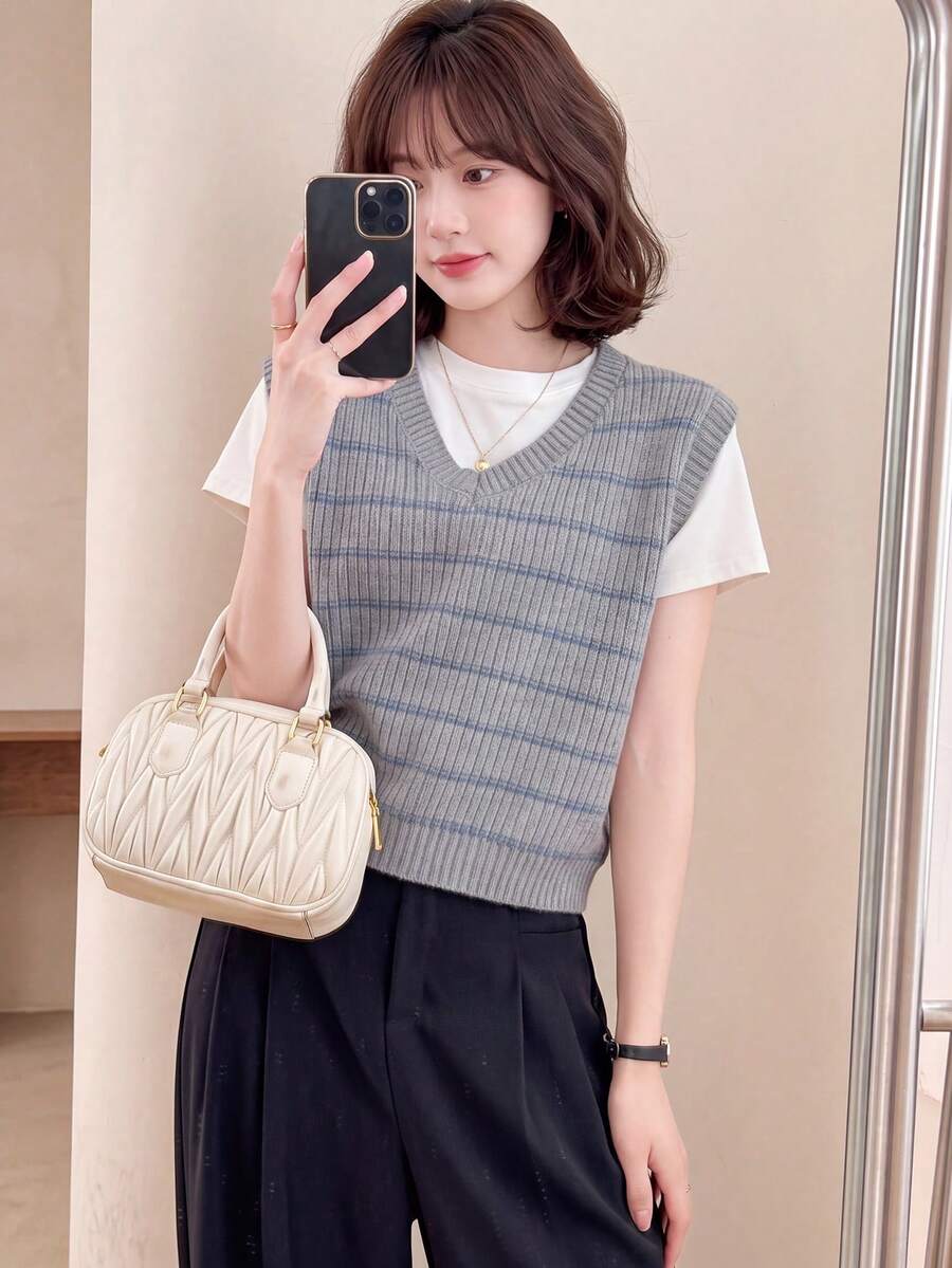 Alicedudu Women's Autumn/Winter Minimalist Striped V-Neck Pullover Vest Fall - Grey - View 1