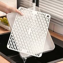 Small Pet Litter Box With Grate Tray, Detachable Plastic Training Toilet, Easy To Clean, Anti-Splash, Indoor Use, Suitable For Rabbits And Guinea Pigs - View 9