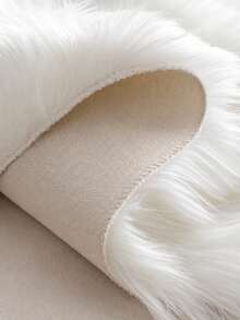 1pc Red Irregular Long Plush Rug, Soft Fluffy Cloud Shaped Bedroom Bedside Carpet, Living Room Sofa Coffee Table Decorative Mat, Cozy Modern Home Decor Rug, Cutting Error 1-5cm, Bedroom Bed End Rug, Nordic Ins Style Decoration, Small Rug, Carpet, Home Decor, Living Room Rug, Bedroom Rug, Living Room Home Decor, Washable Rug, Fur Rug, Autumn/Winter Rug - Red - View 6