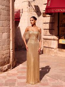 LOVE&LEMONADE 女款奢華露肩性感金色亮片流蘇長洋裝，適合度假派對晚禮服 - 金色 - 查看 4