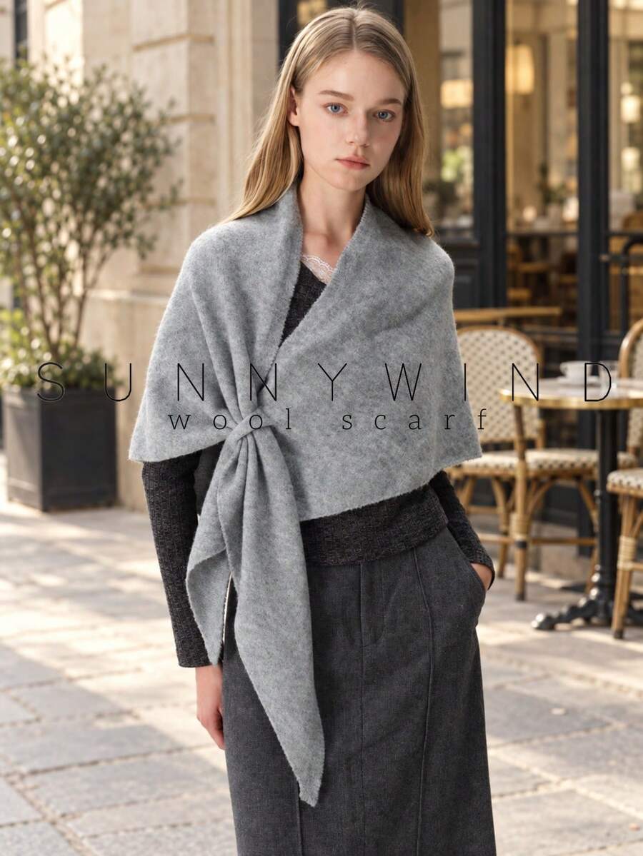 1 buah Syal Segitiga Rajut Wol Kasual Warna Polos untuk Wanita, Cocok untuk Perjalanan Sehari-hari di Musim Gugur/Dingin - Grey - View 1