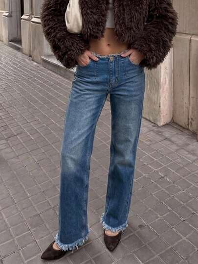 Women's Modern Cut High-Waisted Tassel Detailed Jeans