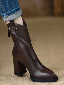 Sepatu Bot Wanita Ujung Bulat Hak Tebal Setinggi Betis, Sepatu Bot Modis dengan Rivet Logam, Resleting Belakang, Sol Tebal, Sepatu Bot Komuter Musim Gugur/Dingin - Coklat - View 2