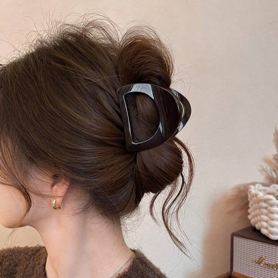 1pc Minimalist Hollow Semi-Circle Hair Claw Clip Medium Size Women's Back Of Head Hair Clip 2025 New Style Hair Accessory Autumn - Multicolor - View 1