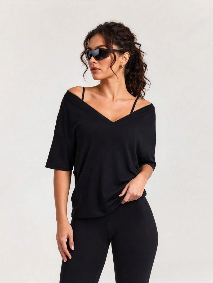 XLLAIS Deep V-Neck Short Sleeve Loose Fit Solid Color Basic Casual T-Shirt For Women, Suitable For All Seasons Daily Wear - Black - View 1