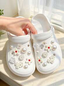 20pcs White Flower Accessories, Flower DIY Shoe Decor, Suitable For Perforated Sandals, Elegant And Fashionable, Gift For Girlfriend - White - View 6