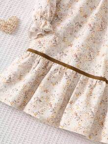 Young Girls Autumn/Winter Floral Lace Square Neck Ruffle Puff Long Sleeve Pastoral Princess Dress - Apricot - View 7