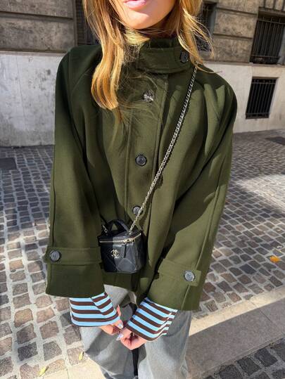 Abrigo largo de estilo británico vintage color verde militar con cuello alto para mujer, nueva chaqueta corta de lana de alta gama para otoño/invierno, top de mujer con cierre de botones delantero color verde oliva, manga larga, adecuado para uso en otoño/invierno
