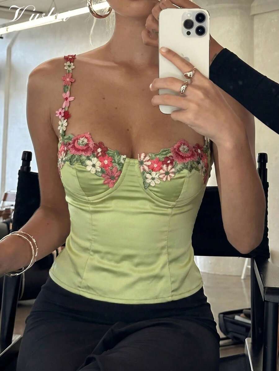 Women's Autumn Solid Color Floral Embroidered Spaghetti Strap V-Neck Boned Waist Short Fitted Satin Bustier, Y2K, Rave, Party, Birthday - Green - View 1