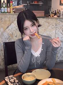 Autumn Casual Lace Patchwork Lace-Up Sweater - Grey - View 4