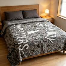 1PC Camo LOCAL BOY Letter Flannel Throw Blanket, Vintage Outdoor Style Blanket For Sofa Bedroom Home Decor - Multicolor - View 5