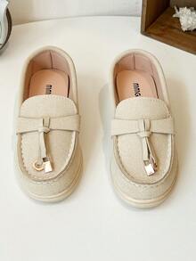 Sepatu Loafer Slip-On Anak Perempuan, Suede Beige dengan Rumbai dan Gesper, Sol Lembut, Ringan, dan Tidak Melecehkan. - Aprikot - View 8