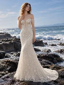 Women's Elegant Contrast Mesh Floral Embroidery Extra Long Wedding Dress WD25044 - أبيض - مشاهدة 3