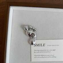 1pc Vintage Portrait Stainless Steel Brooch, All-Year Personalized Design Brooch Accessory - Foot Pin - View 5