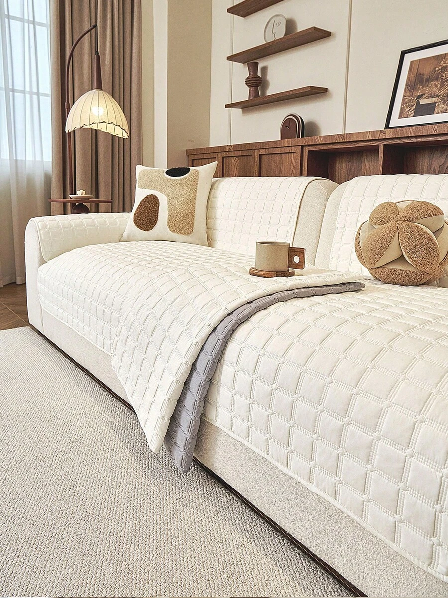 1pc Washable Non-Slip Warm In Autumn And Winter Sofa Cover, Suitable For Single, Double, Three-Person And Four-Person Sofas. Quilted Design, Magnetic Closure, Pet-Friendly Protection - Flannel Sofa Cover - White - View 1