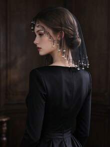 1pc Vintage Black Short Cap Veil With Heavy Floral Bead Chain Pendant, Elegant Dark Bridal Headpiece - Black - View 1