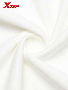 XTEP 2000km Series | Short Sleeve Men's Cool Touch Casual Versatile Crew Neck T-Shirt, Off White - Original White - View 5