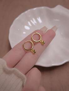 1 Pasang Anting-Anting Kecil Berbentuk Hati dari Paduan Tembaga yang Halus, Cocok untuk Pemakaian Kasual Sehari-hari Wanita - Yellow Gold - View 3