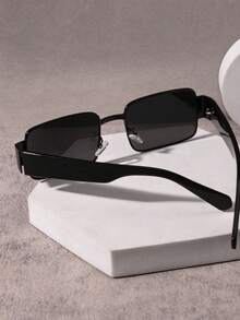 1 PC Men's Modern Simple Square Fashion Glasses Lightweight Frame Gray Lens Retro Chic Style Suitable For Daily Street Travel Look With Glasses Box - Multicolor - View 5