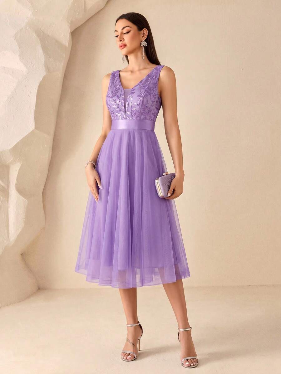 XUCTHHC Elegant V-Neck Sleeveless Sequin Embroidered Mesh A-Line Bridesmaid Dress, Suitable For Formal Ball, Evening Gown, Party, Wedding Guest, Holiday, Autumn/Winter - Mauve Purple - View 1