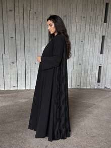 Hafizah 保守時尚極簡主義外套式長袍 Abaya 新款黑色長袍，帶皺紋圖案工藝，簡約優雅，適合任何場合，秋季 - 黑色 - 查看 2