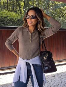 Autumn/Winter New European & American Commuter Vintage Polo Collar Pullover Knit Sweater For Women, Half-Open Metal Button Short Length Long Sleeve Sweater, Suitable For Office, Commute, Date, Afternoon Tea, Daily Wear - Grey - View 5