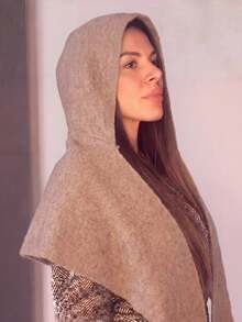 1PC Women's Solid Color Knitted Hooded Triangle Scarf, Soft One-Piece Hooded Shawl For Autumn/Winter, Fashionable Accessory To Pair With Coats And Sweaters - Light Khaki - View 2
