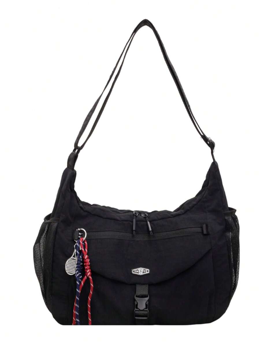 Tas Selempang Nilon Hitam Kapasitas Besar dengan Kantong Jala Samping, Desain Gesper Multi-Kantong, Tas Jinjing Satu Bahu Ringan untuk Kasual, Olahraga, dan Perjalanan.