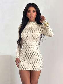 女款秋季杏色波點小立領迷你洋裝，修身顯瘦，適合返校派對休閒穿搭 - 杏色 - 查看 4