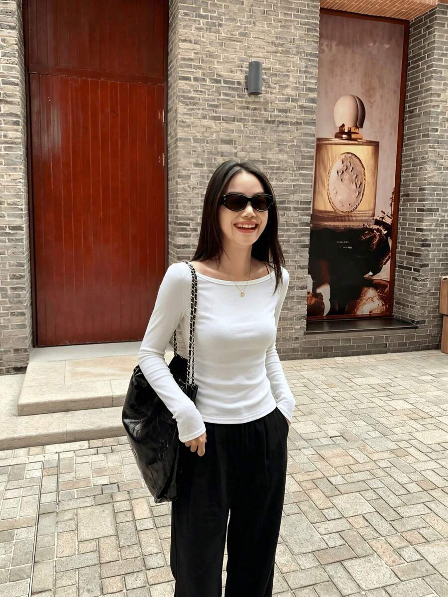 女款修身船領長袖針織上衣,休閒優雅打底層T恤 - 白色 - 查看 1