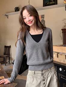 Women's Slouchy Soft V-Neck Patchwork Gray 2 In 1 Knit Sweater, Autumn/Winter College Style Elegant Design Knit Top - Grey - View 4