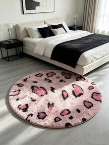 1pc, Sweet & Cool Heart Leopard Print Round Rug, Soft Pink Base With Heart Pattern Design, Gentle Yet Unique, Easily Brighten Home Space, Christmas Decor Rug, Fun Machine Washable Rug, Indoor/Outdoor Use, Holiday Gift Home Decor Rug, Multiple Sizes Available, Suitable For Bathroom, Kitchen, Bedroom, Hallway, Dining Room, Living Room, Indoor/Outdoor Entryway And Other Areas - Multicolor - View 5