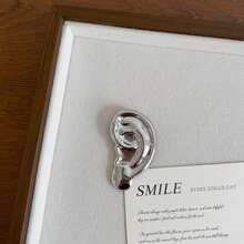 1PC Niche Design Metal Ear Brooch, Luxury High-End Asymmetrical Facial Feature Suit Pin, Accessory For Women - Ear - View 4