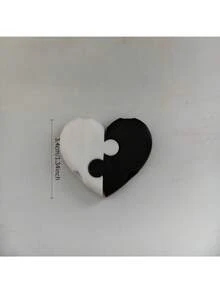 Puzzle Heart-Shaped Drawstring Lock, 2pcs Split Heart Stoppers, Plastic Toggle Buckle, Suitable For Sweatpants, Hoodies, Backpacks, Clothing Accessories, Drawstring Lock Replacement Parts, For Drawstring Repair, Couple Valentine's Day Gift - A - View 4