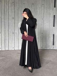 Hafizah 保守時尚極簡主義外套式長袍 Abaya 新款黑色長袍，帶皺紋圖案工藝，簡約優雅，適合任何場合，秋季 - 黑色 - 查看 4
