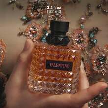 Valentino Perfume - Fruity & Citrus - View 4