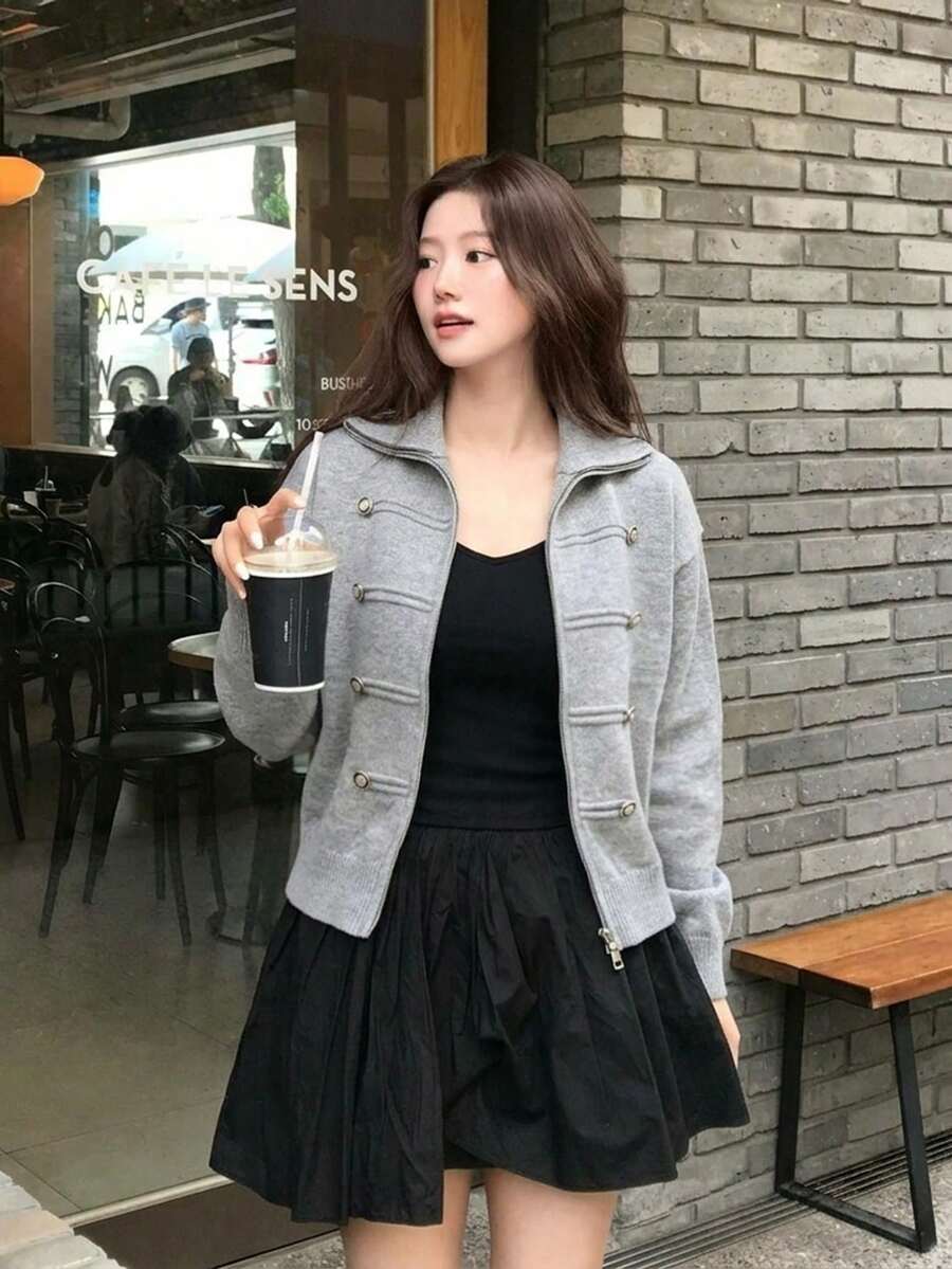 Cardigan Rajut Bergaris dengan Detail Saku, Kerah, Lengan Panjang, Kancing Depan, Potongan Reguler, Cardigan Sweater Musim Gugur Abu-abu, Atasan Kasual Elegan untuk Berlapis - Grey - View 1