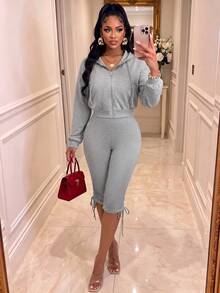 Women's Gray 2 Pieces Matching Set, Cropped Zip-Up Hoodie & Drawstring Hem Capri Pants, Casual Fall Outfit For Travel & Daily Wear - Grey - View 5