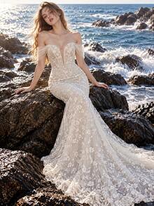 Women's Elegant Contrast Mesh Floral Embroidery Extra Long Wedding Dress WD25044 - أبيض - مشاهدة 4