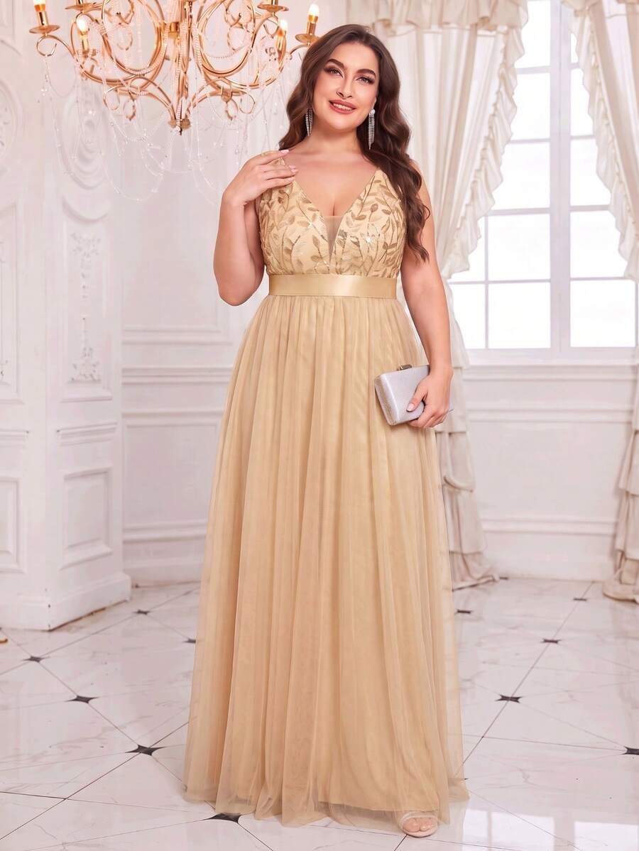 XUCTHHC Plus Size V-Neck Sleeveless Floral Embroidered Sequin Mesh A-Line Bridesmaid Dress, Elegant Party Evening Gown, Suitable For Wedding Guests, Autumn