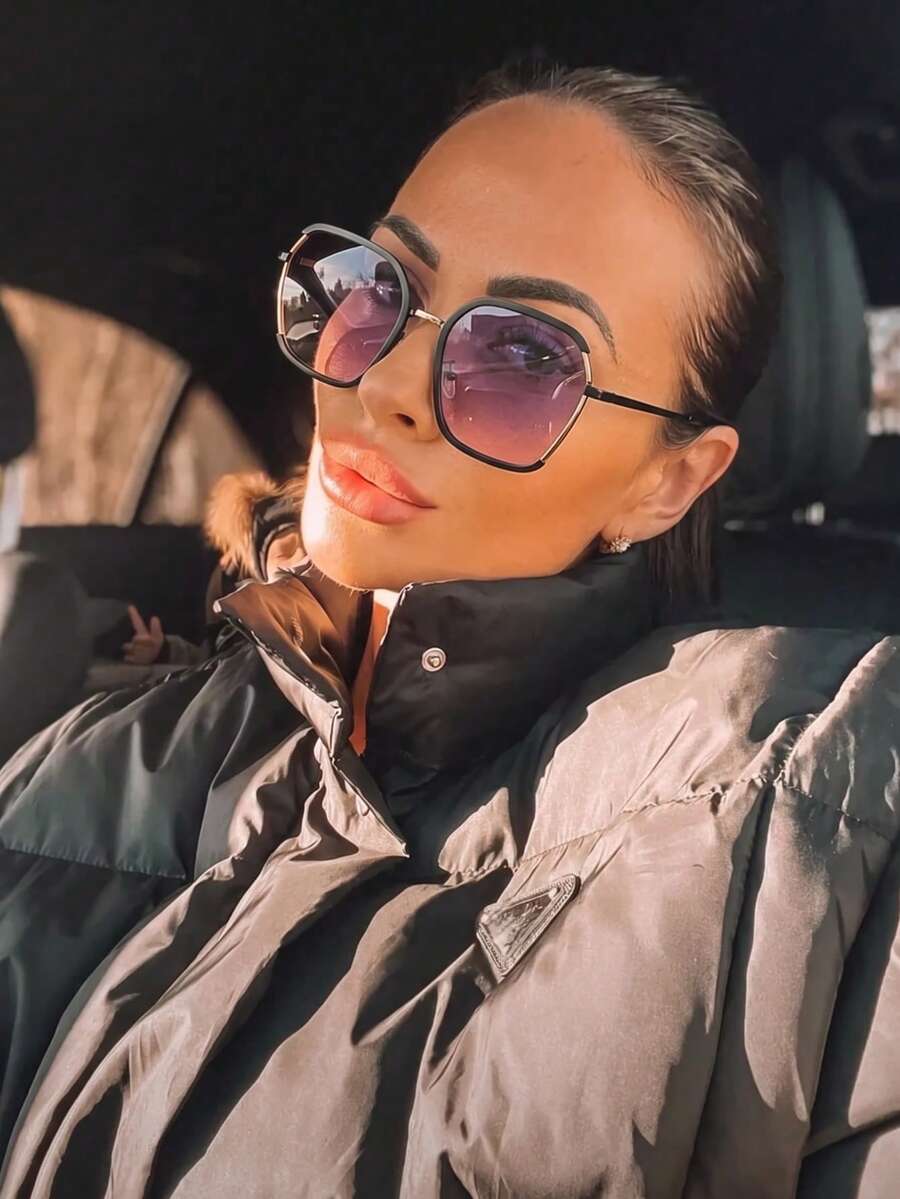 Women Oversized Square Sunglasses, Black Frame With Gold Trim Gradient Purple Pink Lens UV Protection Fashion Shades