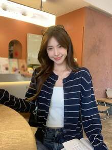 Jaket Kardigan Rajut Bergaris Biru Tua untuk Wanita, Kasual Panjang Pendek Lengan Panjang, Musim Gugur/Dingin (Garis Acak) - Warna gambar - View 2