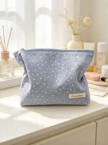 1PCSCute Ditsy Floral Makeup Bag, Floral Pattern Cosmetic Makeup Bag, Multi-Purpose Zipper Storage Pouch, Portable Large Capacity Travel Makeup Organizer, Aesthetic Hand Bag For Cosmetics, Great For Daily Use, Weekend Getaways And Business Travel - Multicolor - View 13