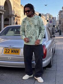 BLACKTOEXIT American Street Style Men's Crew Neck Sweater, Hand-Painted Portrait All-Over Print Jacquard, Loose Drop Shoulder Casual Knit Pullover - Green - View 1