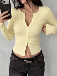 NOIRLYN Women's Autumn/Winter Y2K Sexy Slim Fit Top, Cream Yellow Button Front Crew Neck Long Sleeve T-Shirt, Suitable For Daily Wear - Light Yellow - View 7